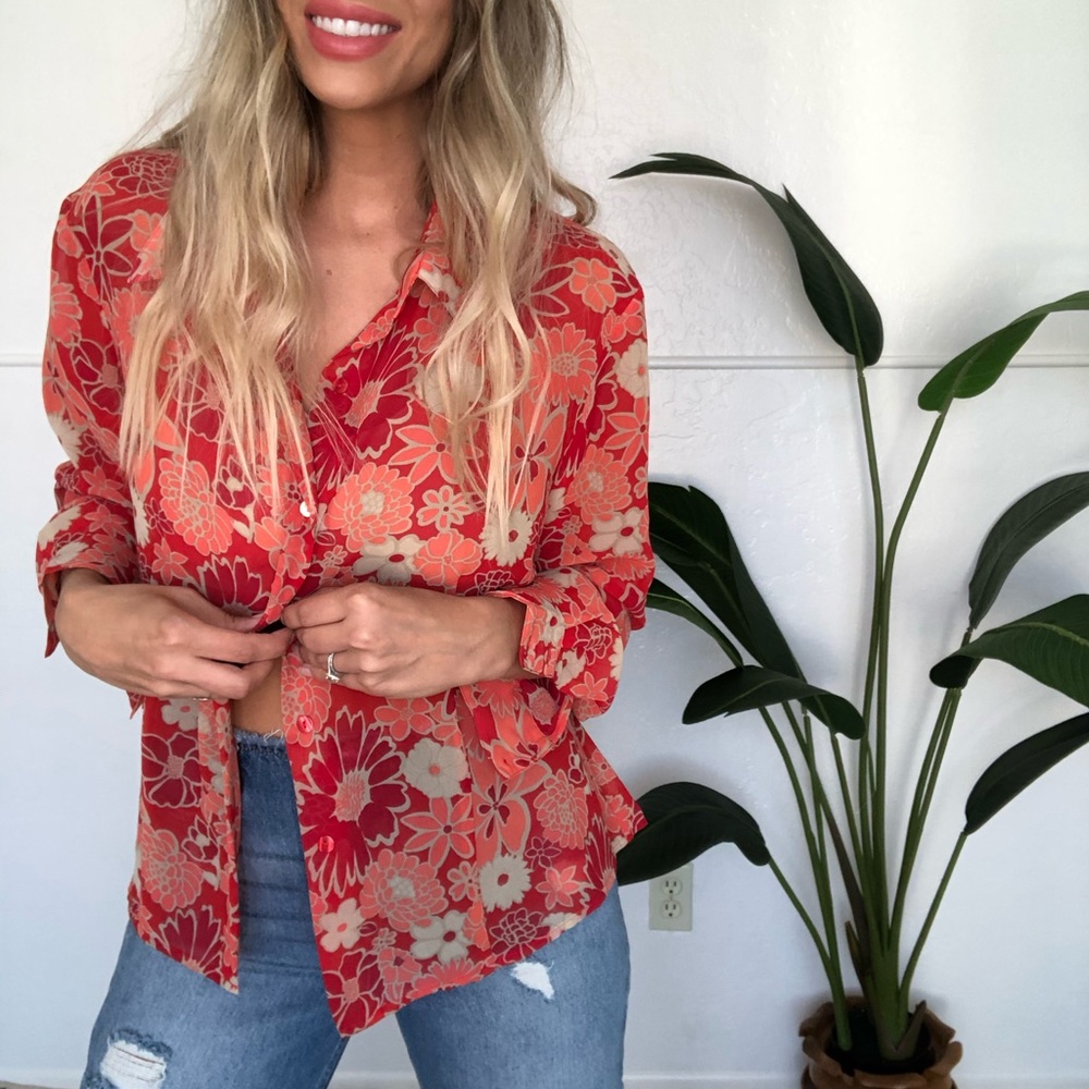 {Apostrophe} semi sheer blouse - Picture 2 of 8